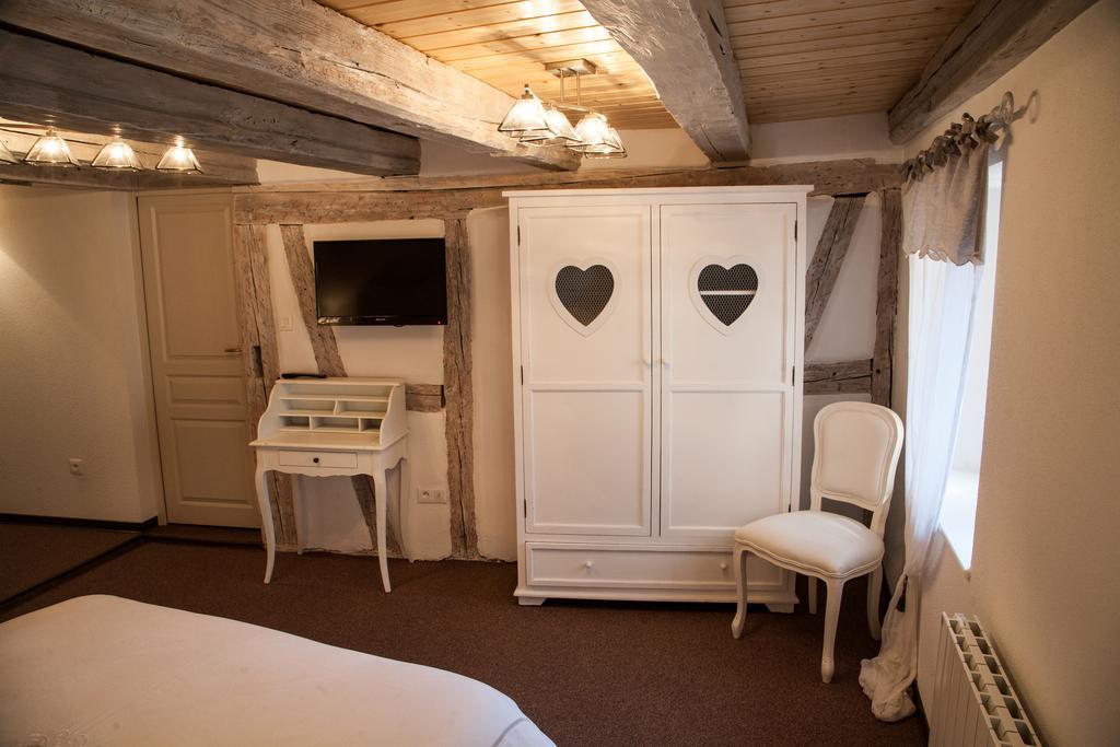 سانت هيبوليت Chambre Le Hupsa Pfannala الغرفة الصورة